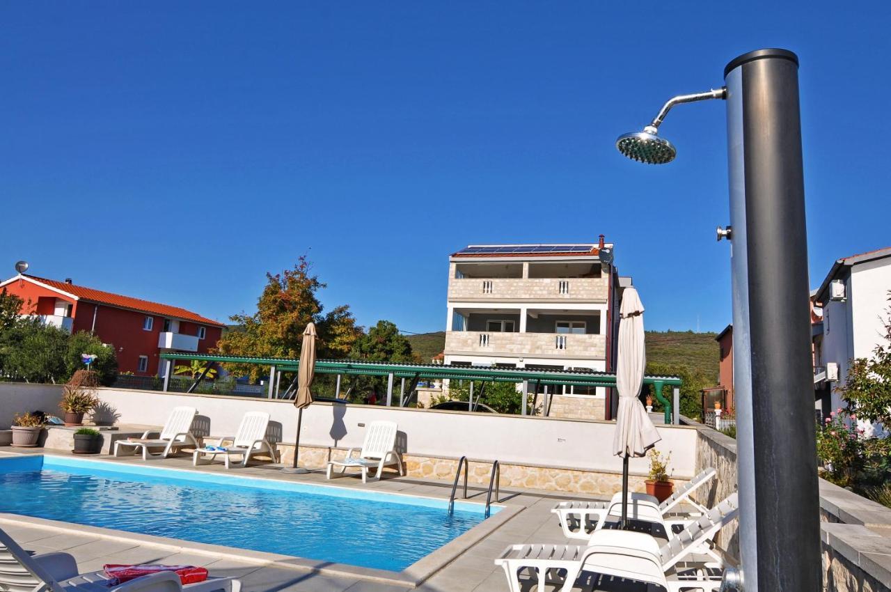Apartment Tony With Private Pool Sukošan 외부 사진