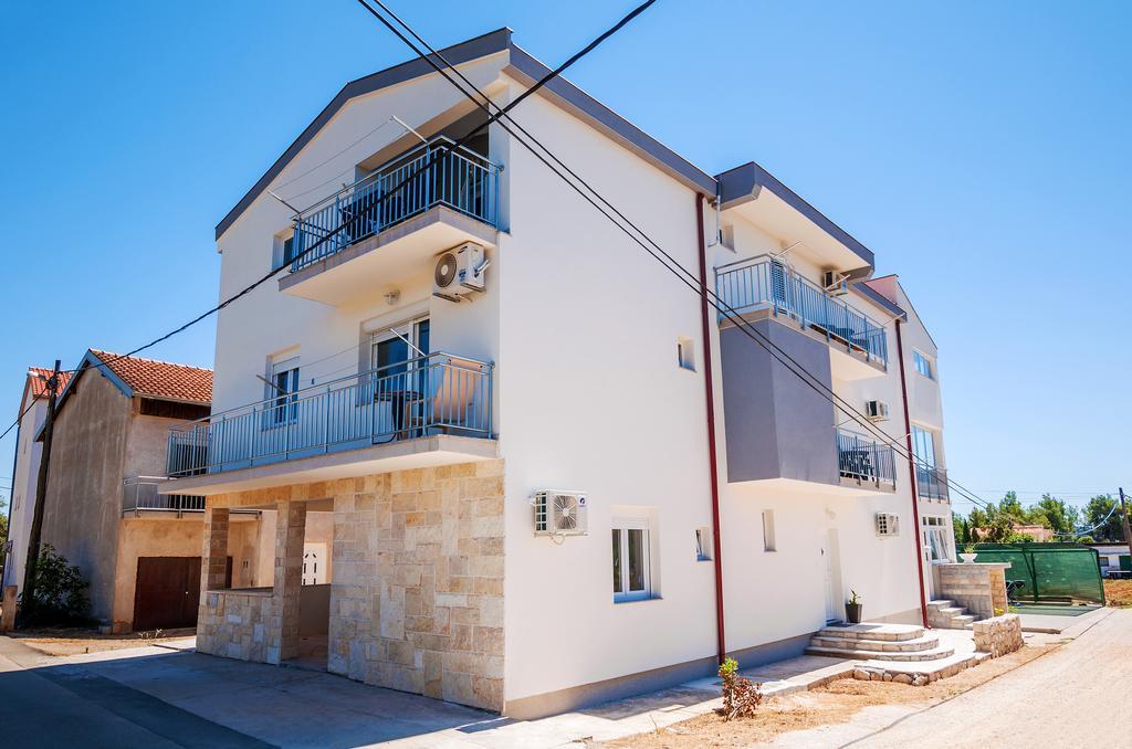 Apartment Tony With Private Pool Sukošan 외부 사진