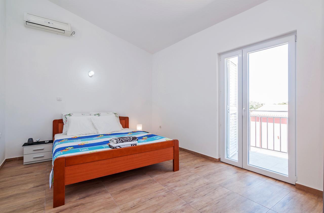 Apartment Tony With Private Pool Sukošan 외부 사진