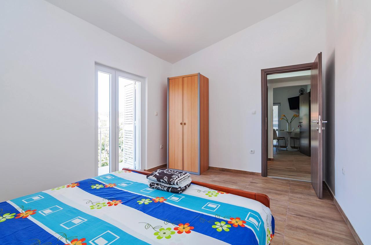 Apartment Tony With Private Pool Sukošan 외부 사진